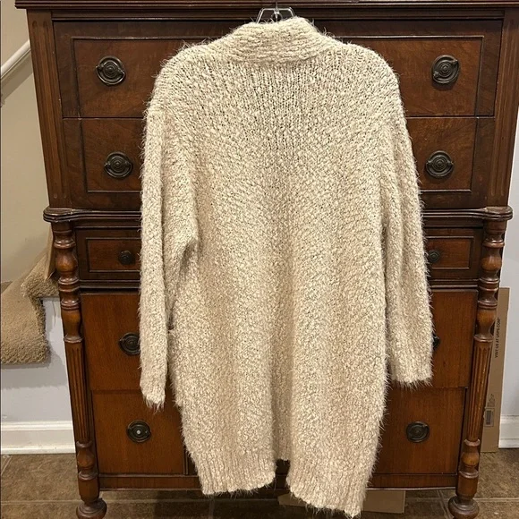 WINTER SALE Emory Park Oversized Boucle Cardigan with Pockets Women's Size S - Picture 2 of 10